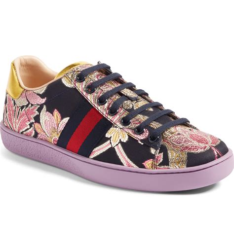 gucci tenis de flores|Gucci ace floral print.